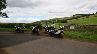 Scottish English border crossing near Yetholm