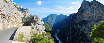 Verdon Gorge from west, road on left and gorge to right