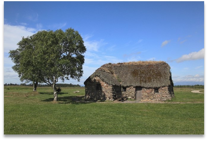 Thatched cottage at Culloden