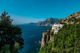 Distant view of the Grand Hotel Tritone